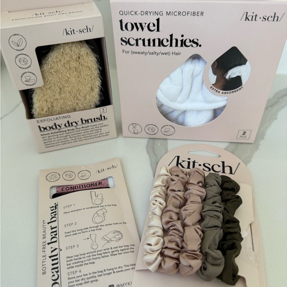 Kitsch Other - Kitsch Set - Body dry brush, Towel & Ruched Scrunchies